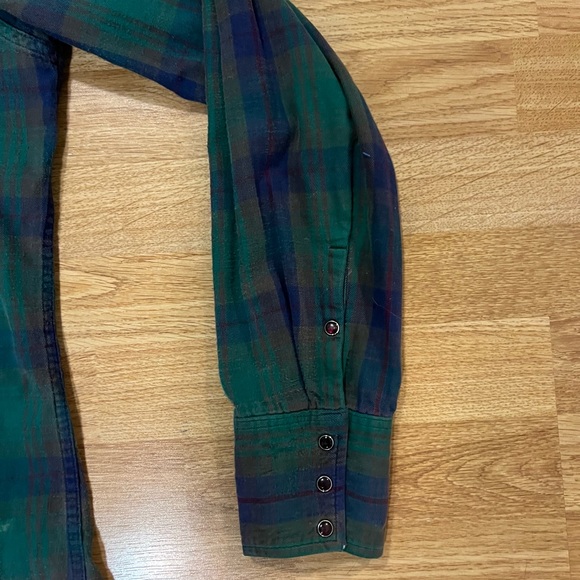 Green/blue button up flannel - Picture 5 of 5